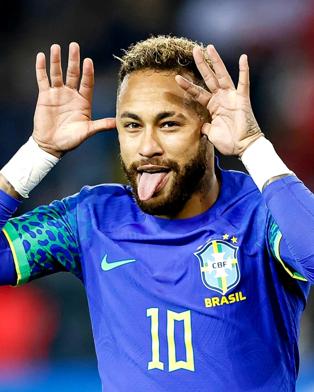 现出强劲活 现出强劲活